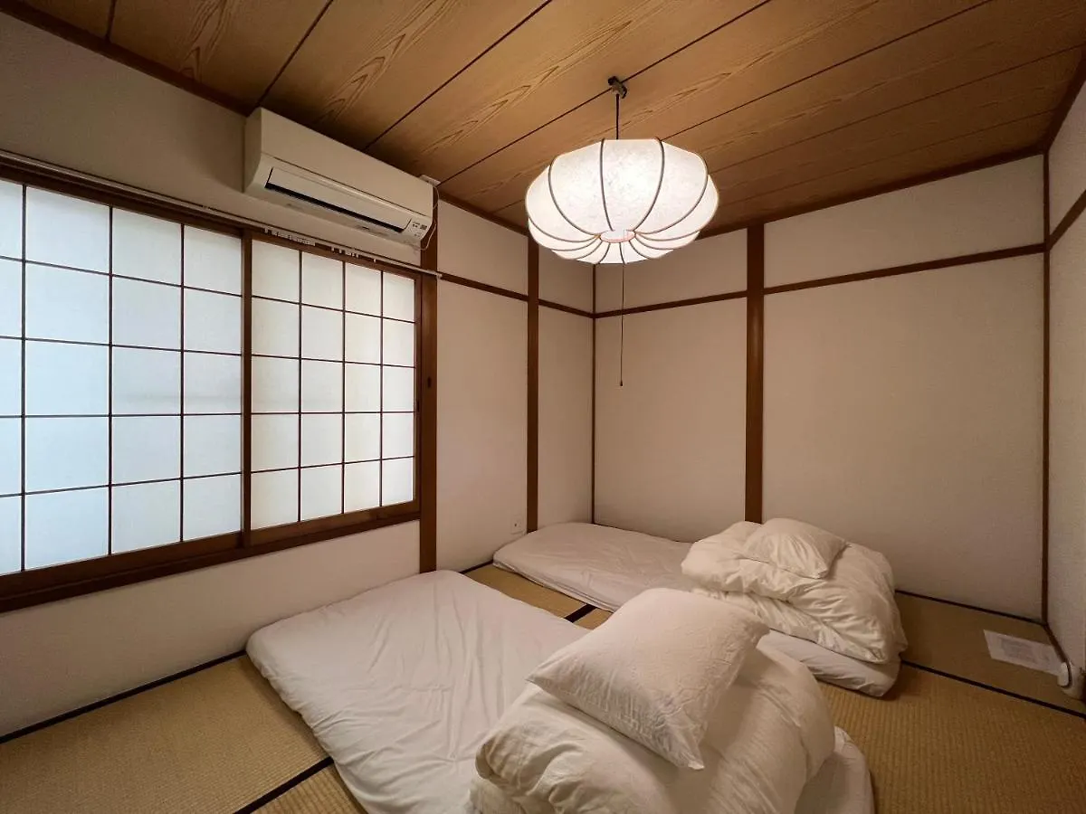 ゲストハウス宮の軒-稲荷参道前 3-Floor Family House Kjóto Horská chata