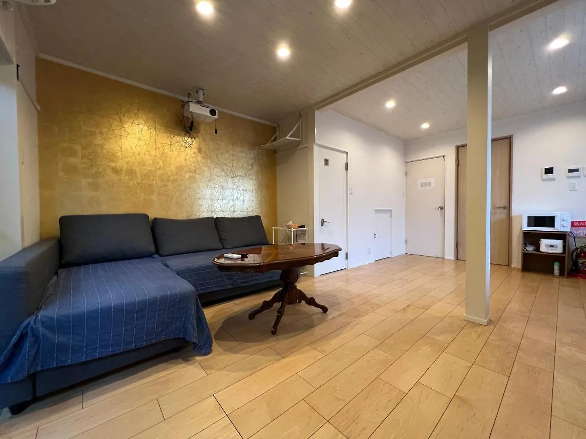 ゲストハウス宮の軒-稲荷参道前 3-Floor Family House Kyoto